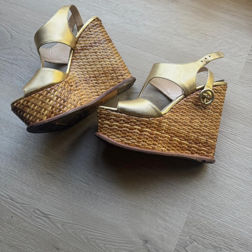 Prada Gold Platform Heels - Picture 2 of 5